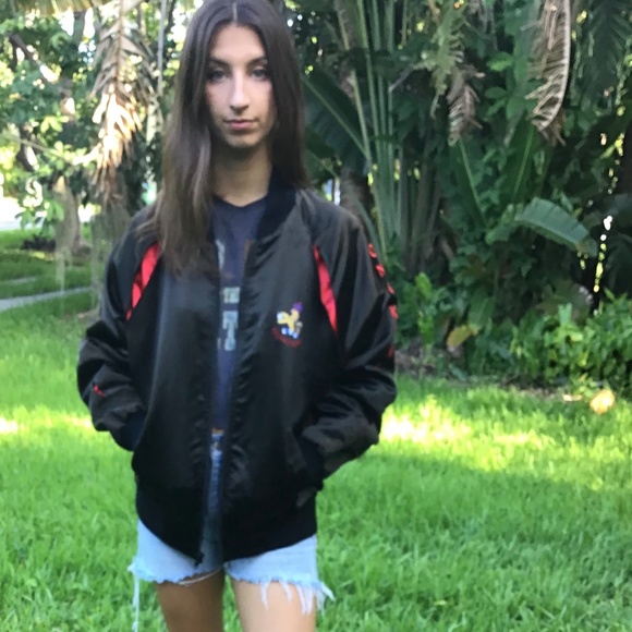 Vintage satin bomber  jacket with embroidery - Picture 6 of 9